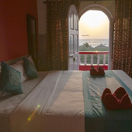 Oceans 7 Inn Calangute Bagian luar foto