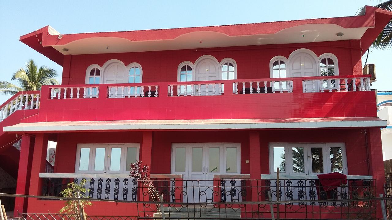 Oceans 7 Inn Calangute Bagian luar foto