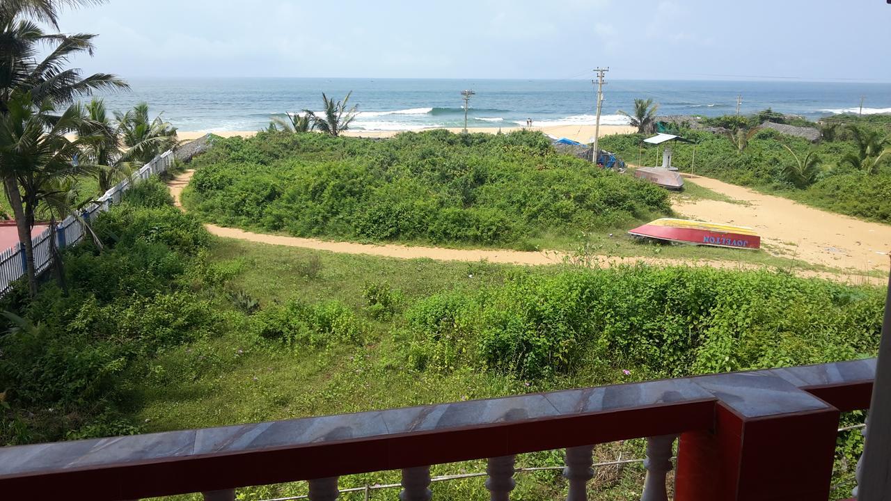 Oceans 7 Inn Calangute Bagian luar foto